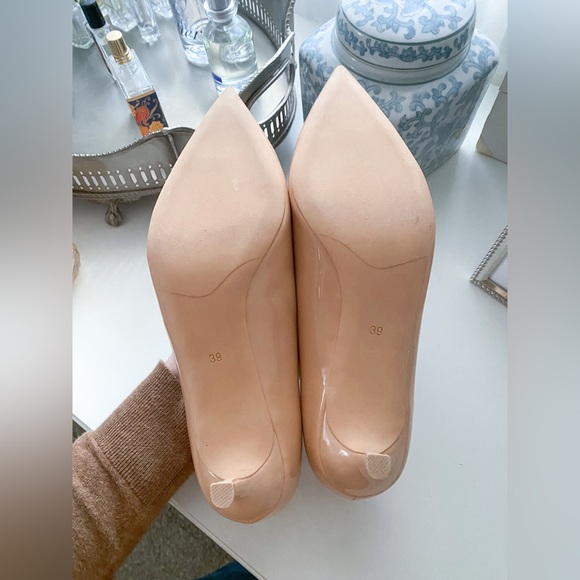NWOT or Box - Nude 1.5” pointed toe kitten heels Size 39 - Picture 4 of 4